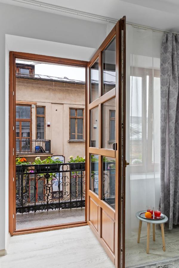 Selari Chambre Bukarest Exteriör bild